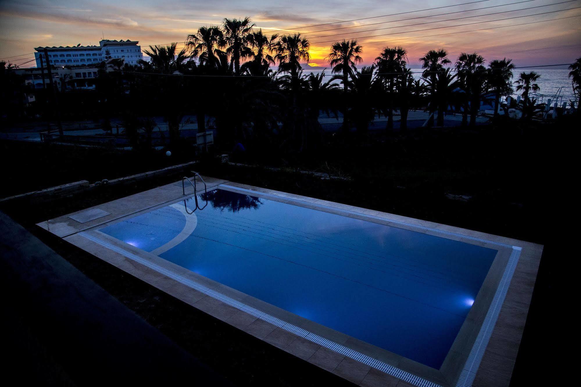 Babis Hotel Skaleta Extérieur photo